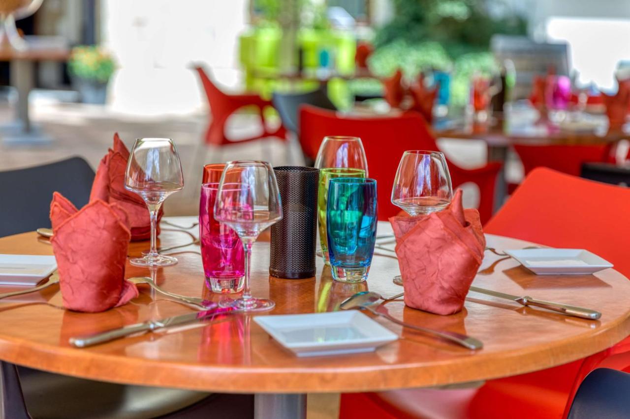 La Commanderie De Champarey Hotel Bourgoin-Jallieu Екстериор снимка
