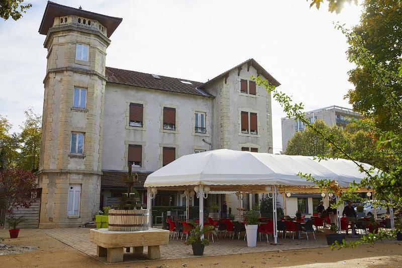 La Commanderie De Champarey Hotel Bourgoin-Jallieu Екстериор снимка